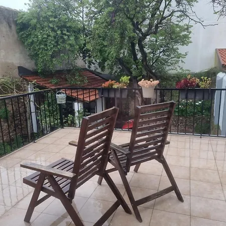 Comfortable Rustic House With Spacious Garden Near The Villa Figueira da Foz