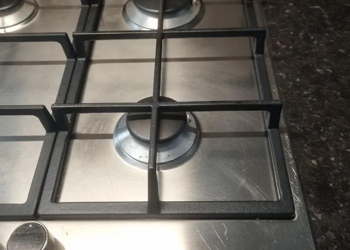 ヴィラ Comfortable Rustic House With Spacious Garden Near The *