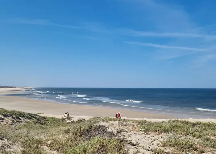 Comfortable Rustic House With Spacious Garden Near The